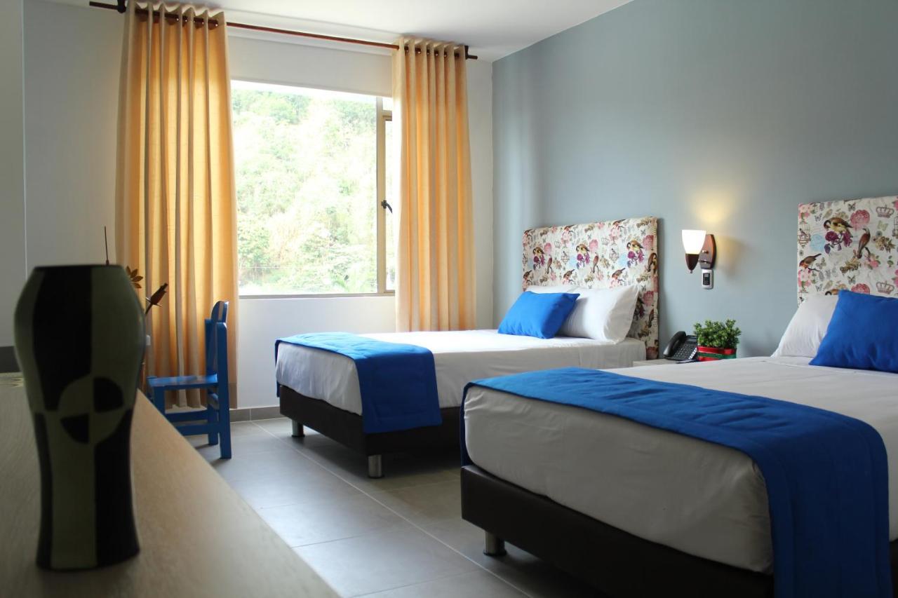 Hotel Ventura Loma Mesa de Ruitoque Екстериор снимка