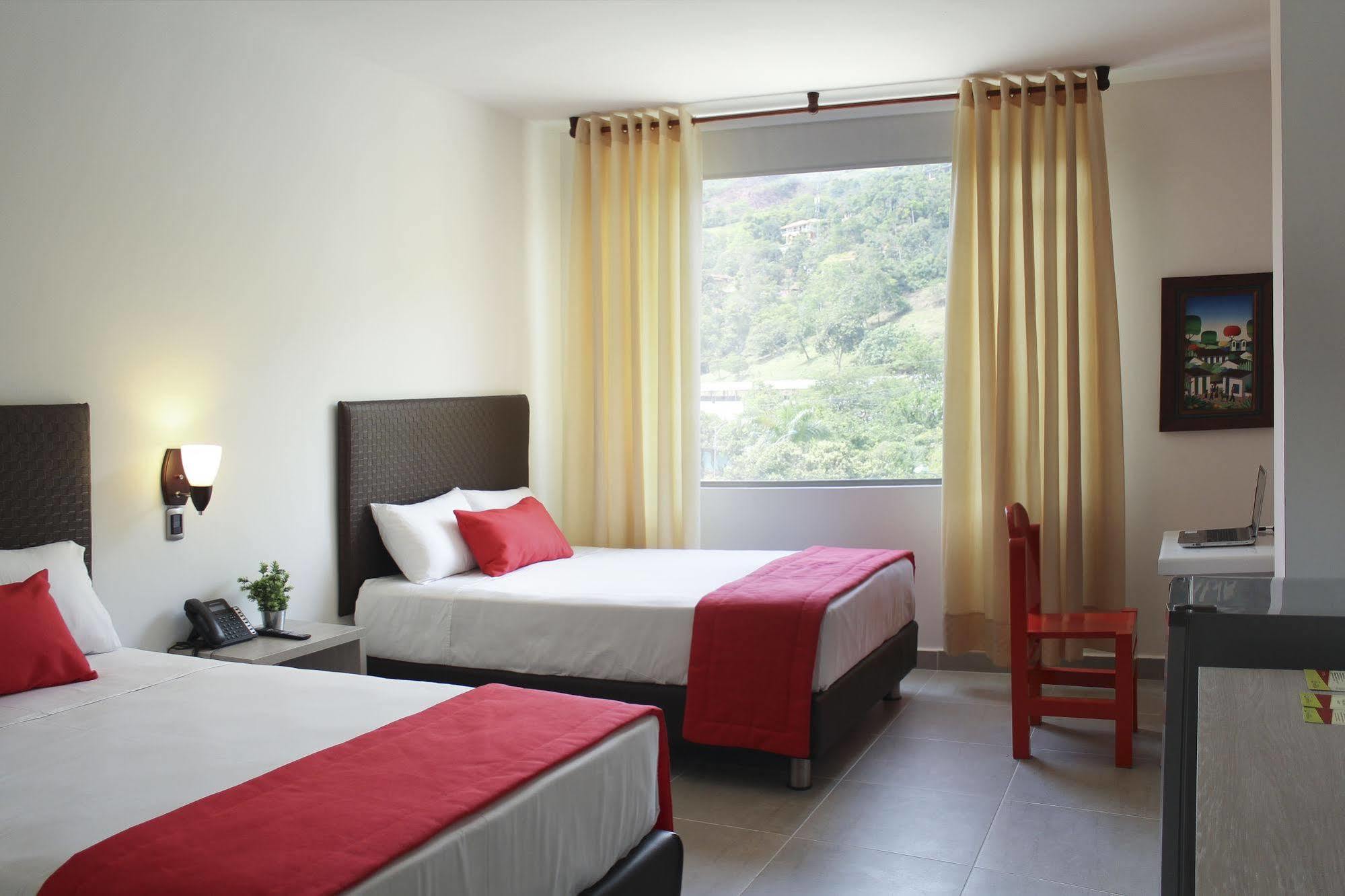 Hotel Ventura Loma Mesa de Ruitoque Екстериор снимка