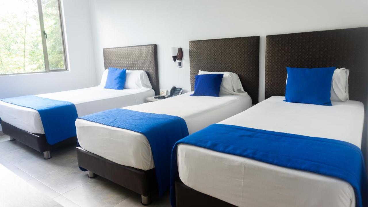 Hotel Ventura Loma Mesa de Ruitoque Екстериор снимка